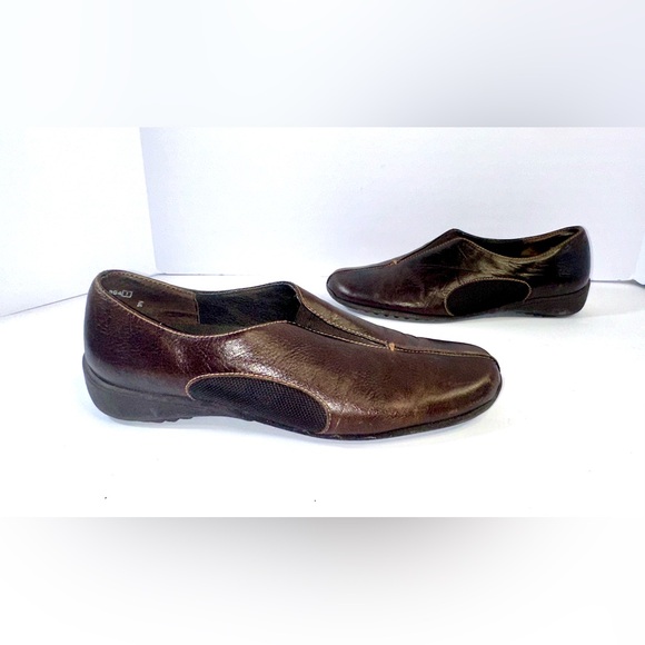 Shoes - Munro Brown Slip On Loafers‎ Comfort Shoes Womens 9M